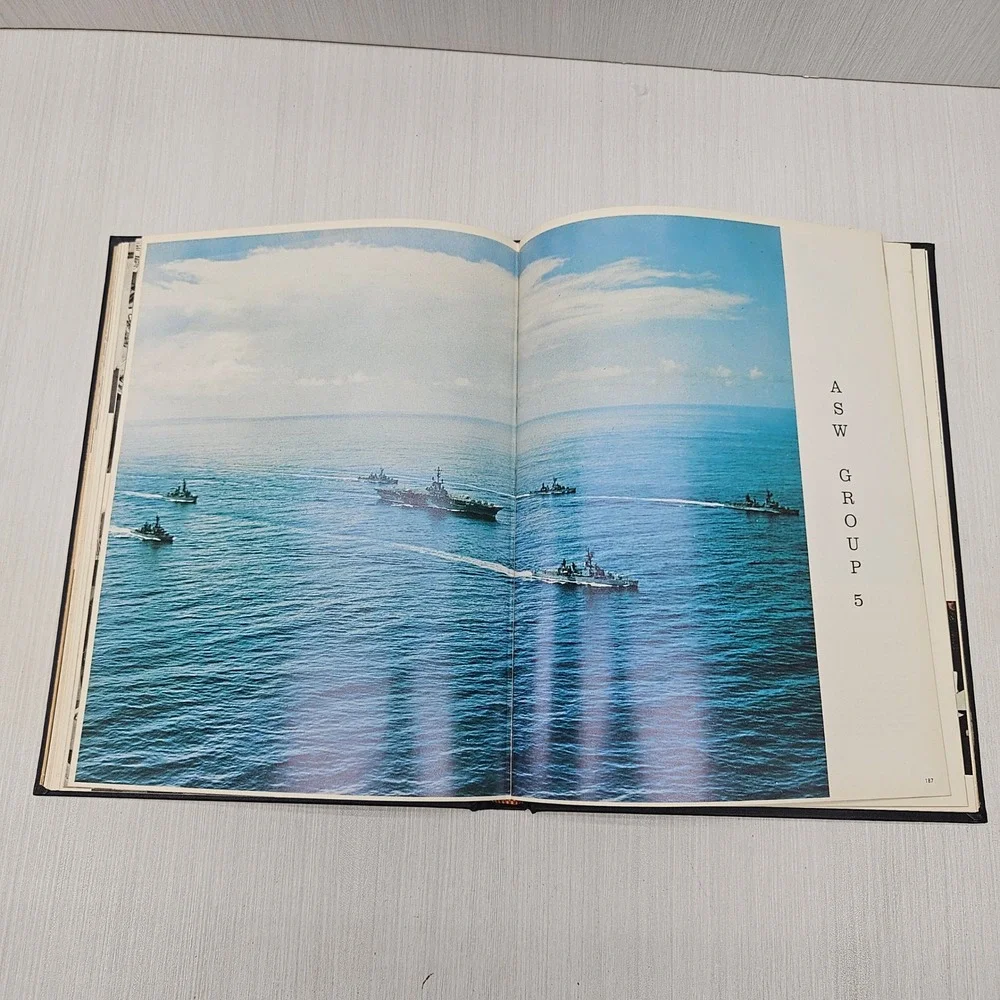USS Kearsarge CVS-33 Vietnam Cruise Book 1967-1968 CVSG-53 Navy G.S. Weaver